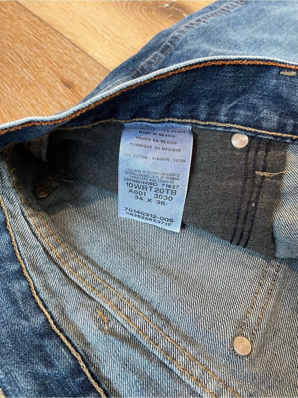 Men’s Wrangler Retro Relaxed Fit Bootcut Jeans - Picture 5 of 5